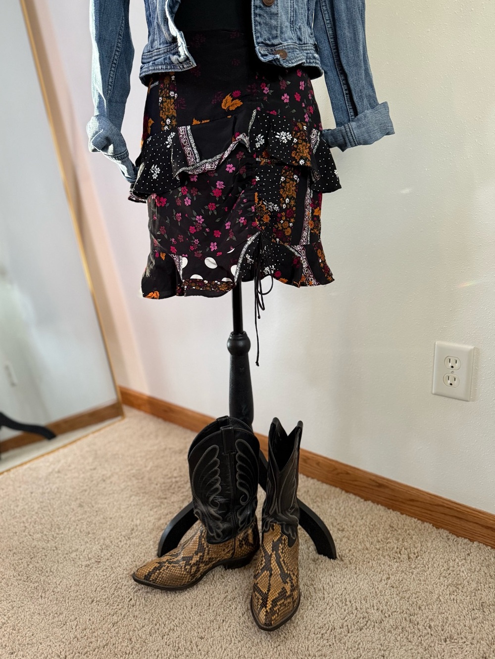 For Love & Lemons Patchwork Floral Ruffle Skirt Size S Boho Mini - Picture 2 of 13